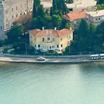 Apartment Ira Zadar