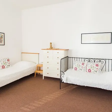 Apartment Ira *
